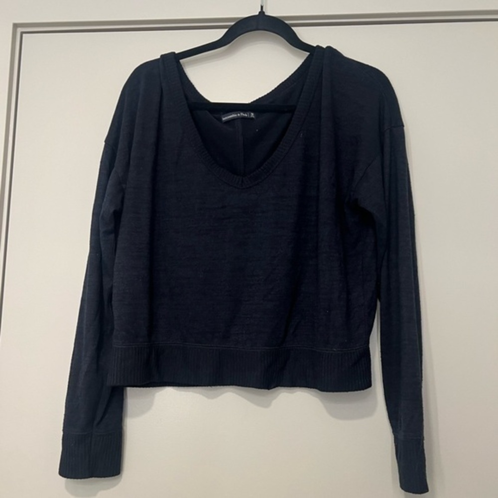 Abacrombie oversized long sleeve